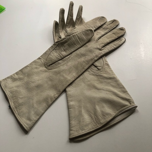 Cream Opera Length Leather Gloves - Picture 6 of 8